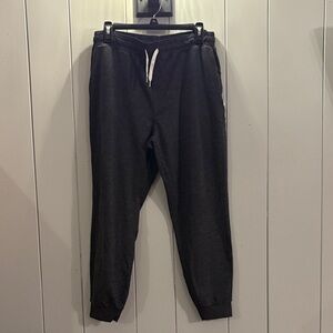 Women’s Vuori dark grey Heather Performance Jogger Size XL